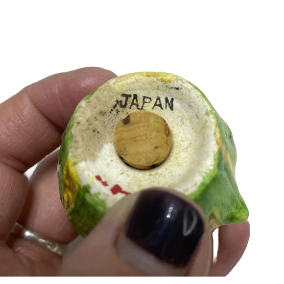 VTG Mini Pineapple Salt /Pepper Shaker Set Japan Hawaii Yellow With Green Leaves - Picture 10 of 15